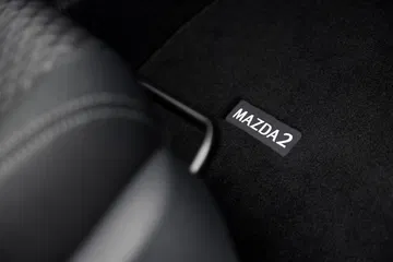 Mazda 2 Hybrid 2022 14 Interior Alfombrillas Logo