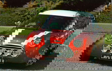 Mini Anniversary Concept Vehicle 30 01