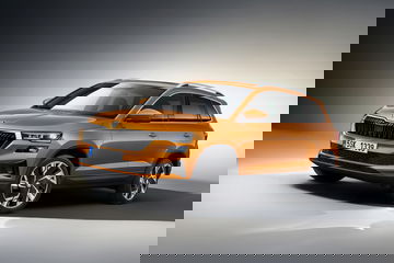 Skoda Karoq 2022 01 Exterior Frontal Naranja
