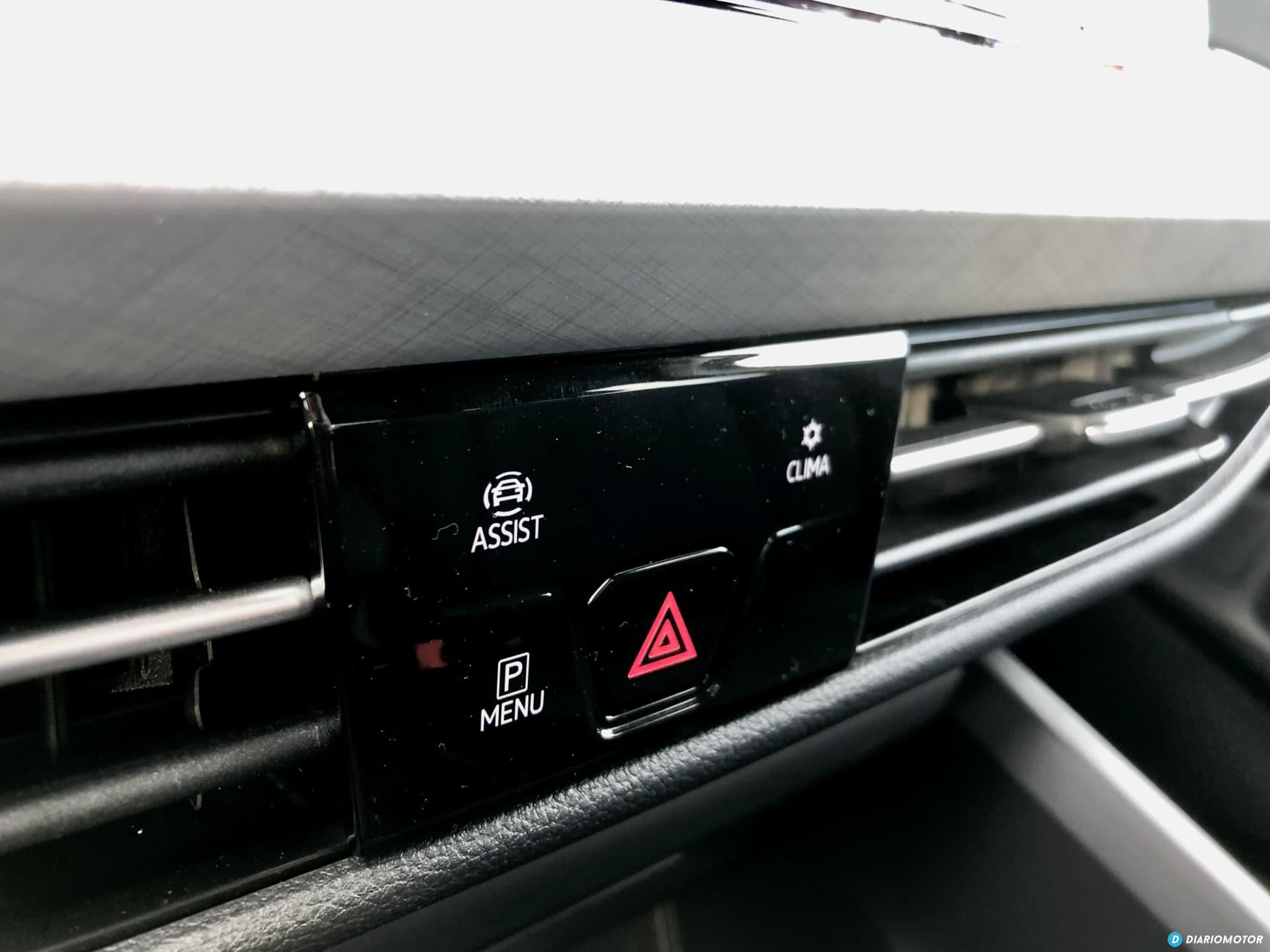 Vw Golf Mk8 Interior 012