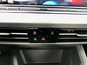 Vw Golf Mk8 Interior 013