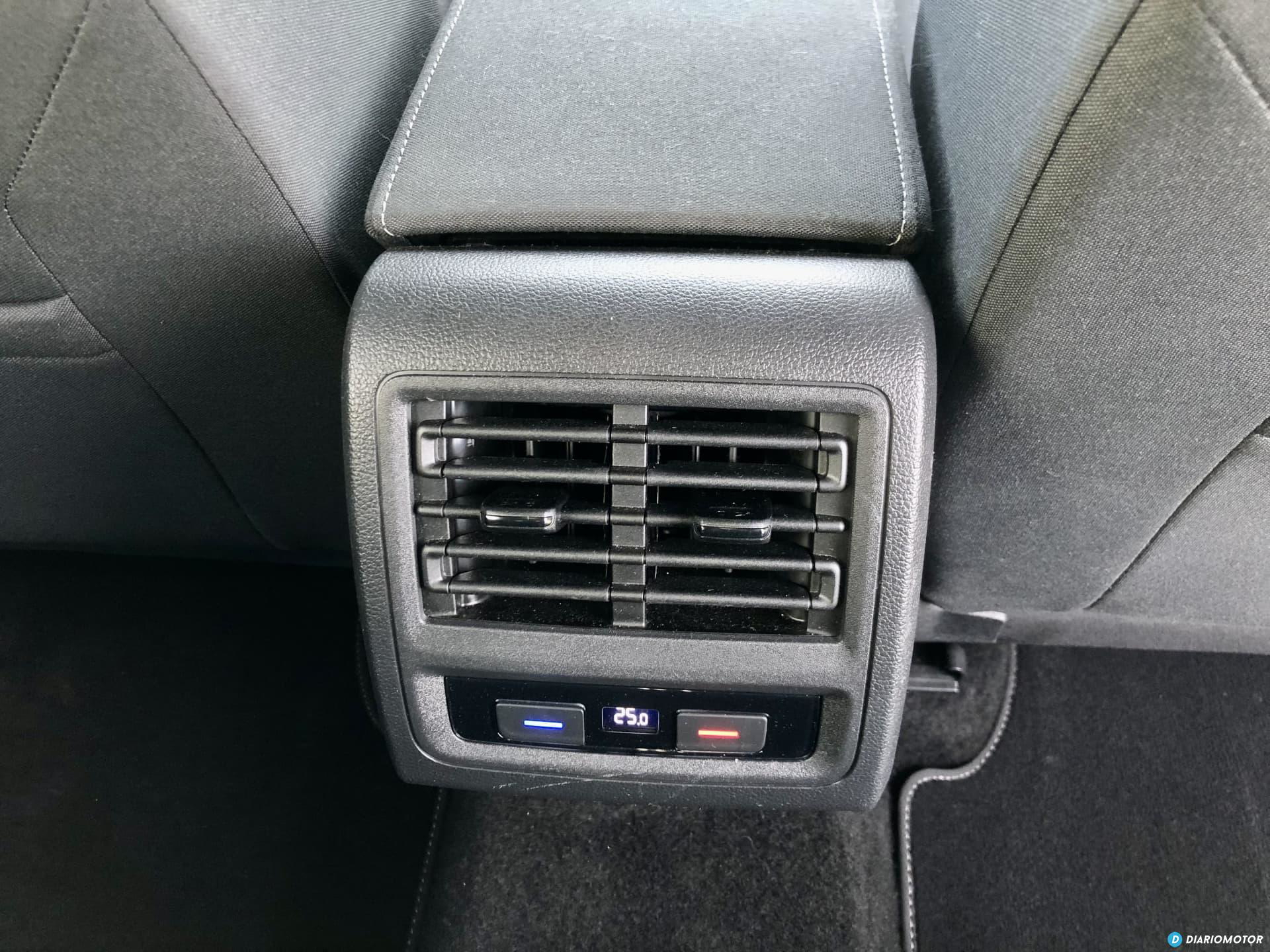 Vw Golf Mk8 Interior 02