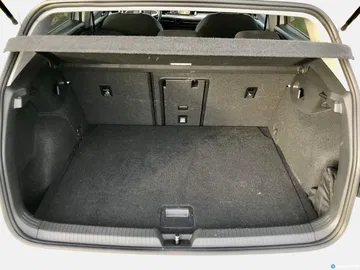 Vw Golf Mk8 Interior 03