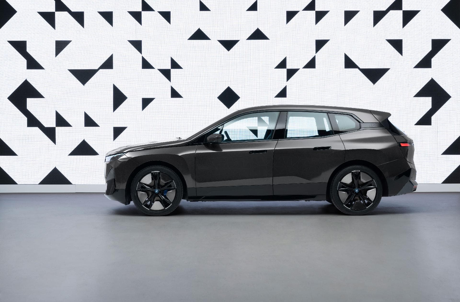 Bmw Ix Flow 13