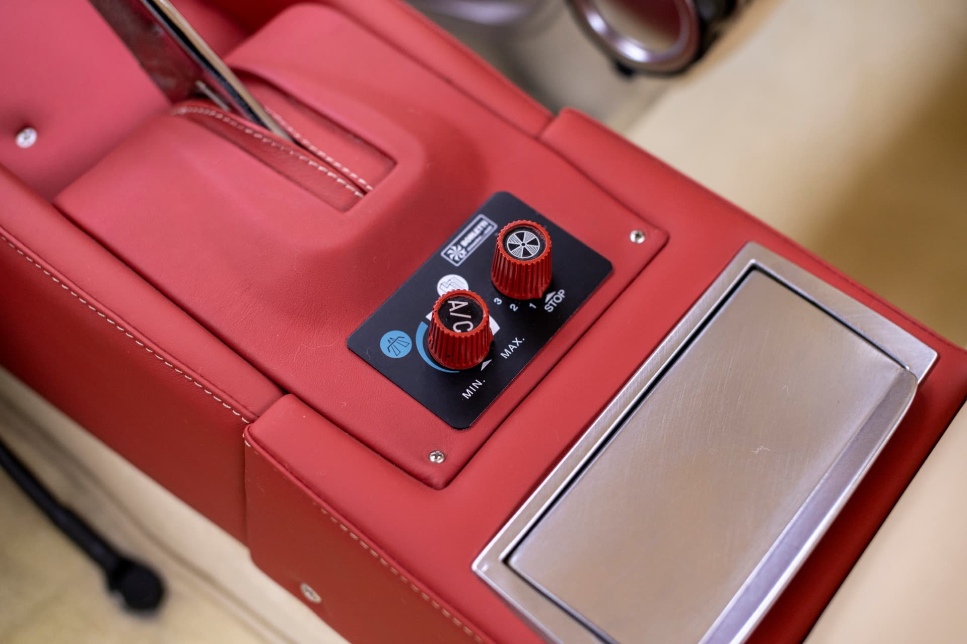 Ferrari Meera S 1983 33