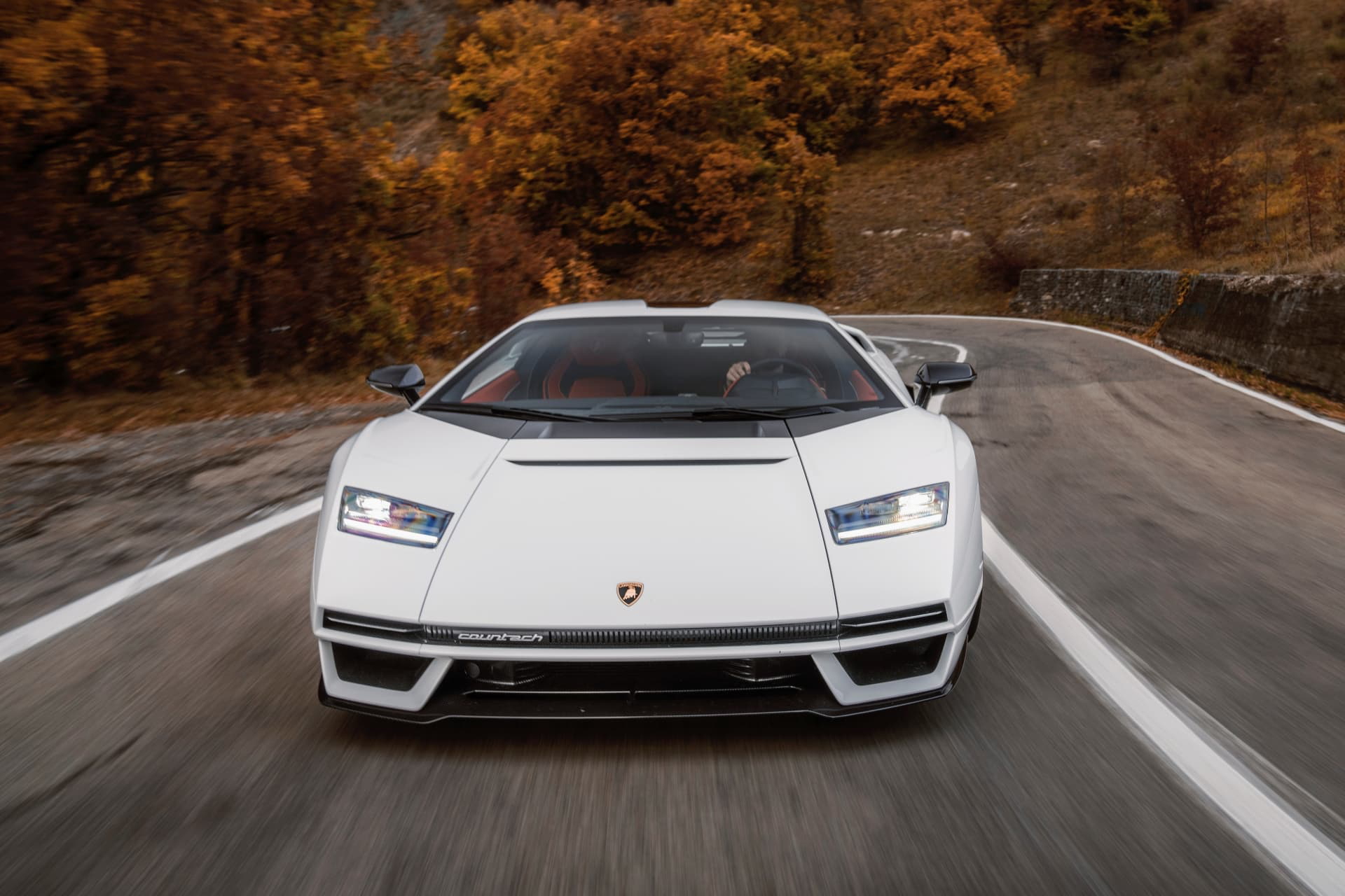 Lamborghini Countach 2022 01