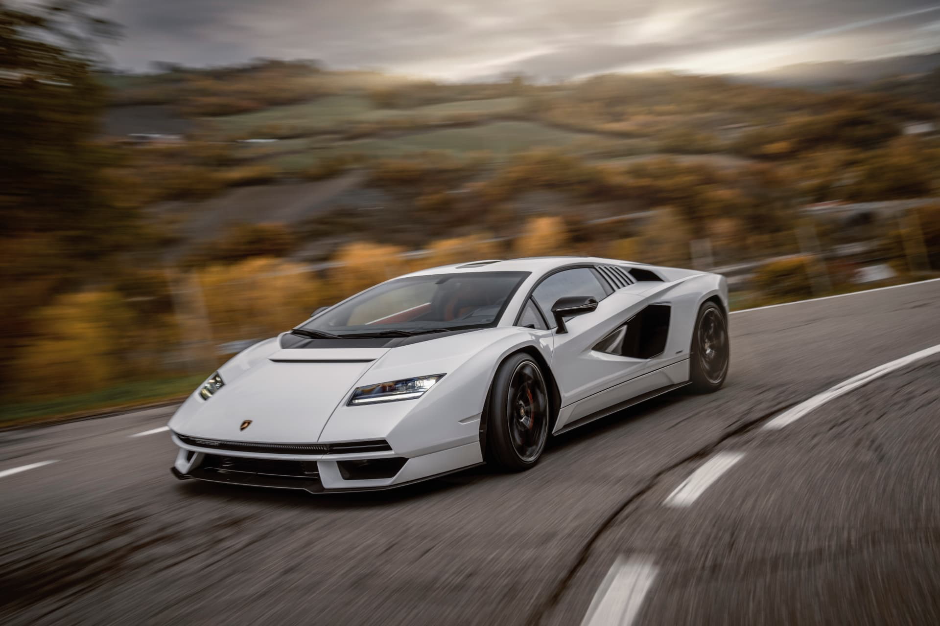 Lamborghini Countach 2022 08