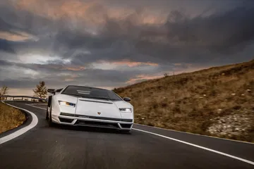 Lamborghini Countach 2022 13
