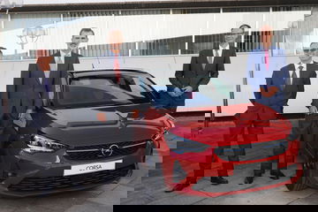 Opel Corsa E Electrico Rey Felipe Carlos Tavares