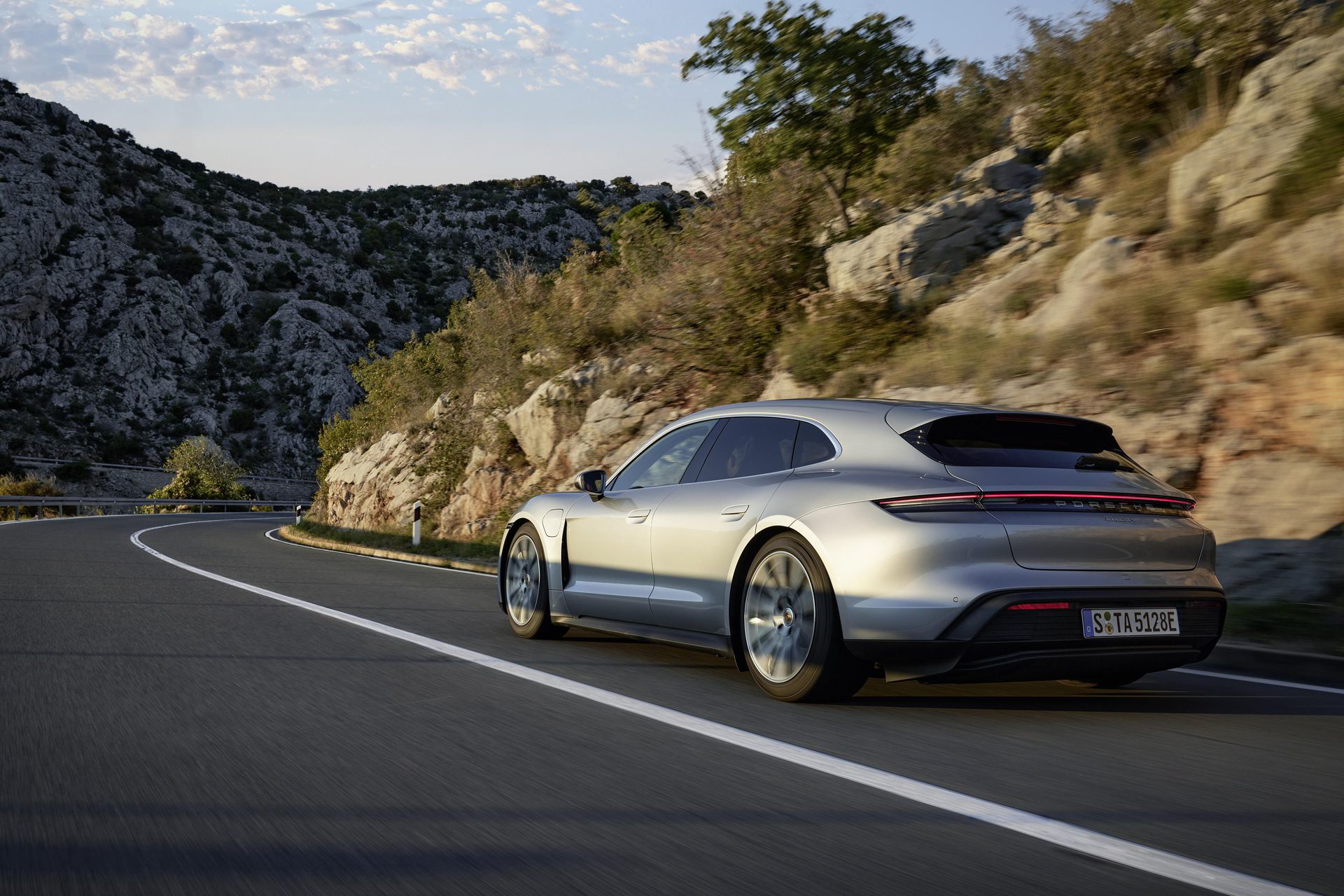 Porsche Taycan Sport Turismo 2022 Versiones 2