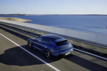 Porsche Taycan Sport Turismo 2022 Versiones 3