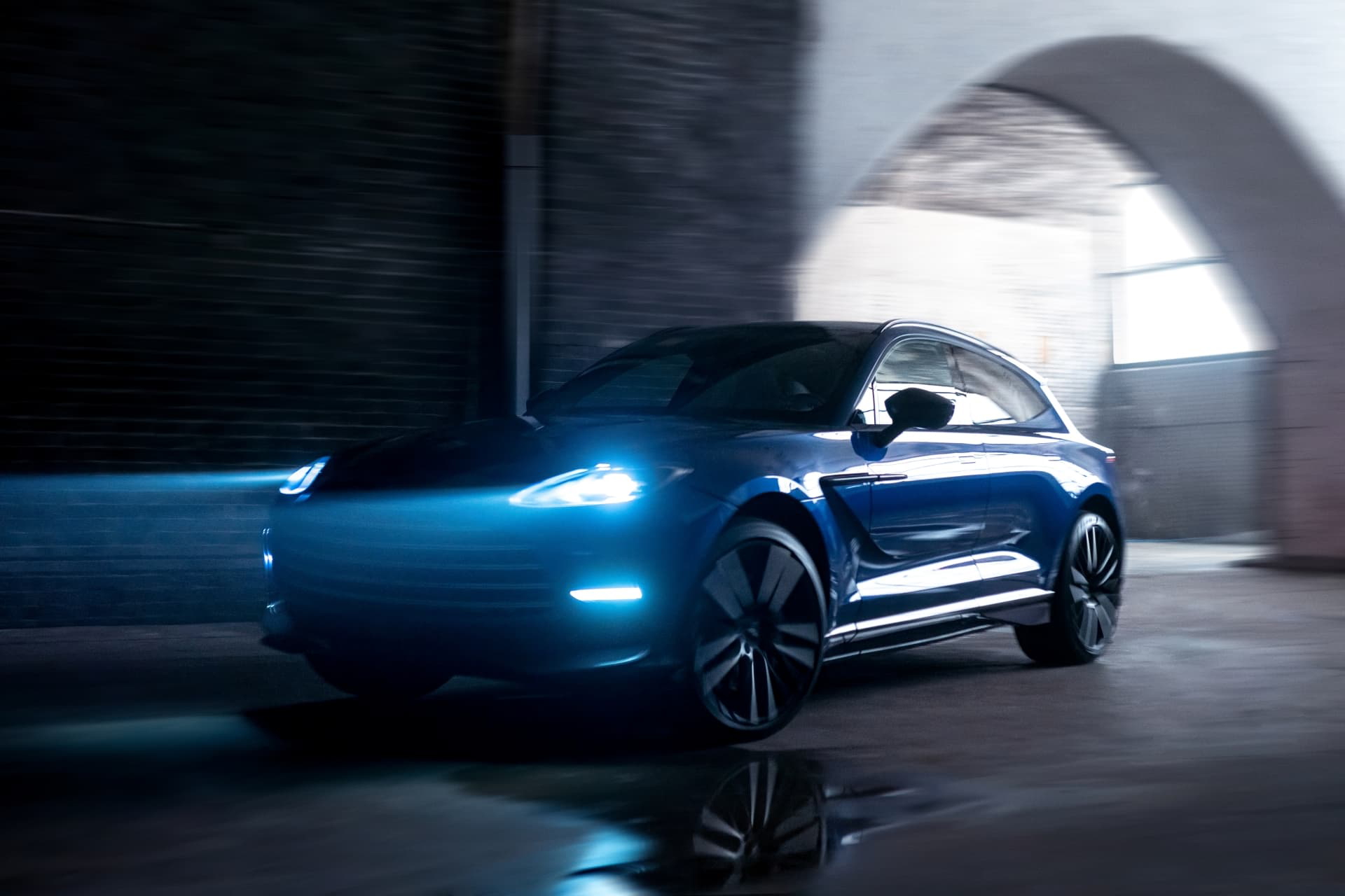 Aston Martin Dbx 707 2022 10
