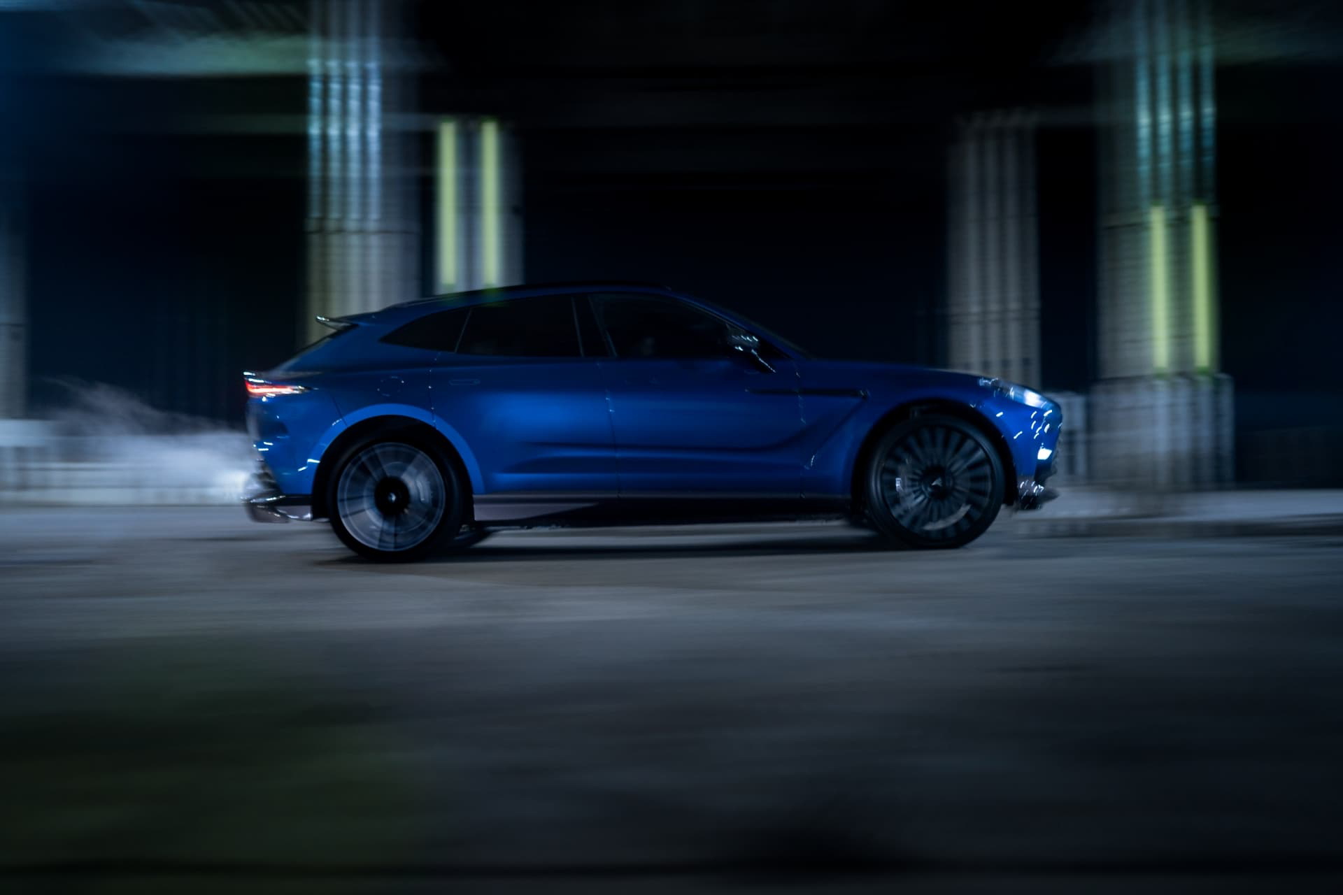 Aston Martin Dbx 707 2022 12