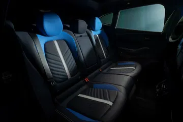 Aston Martin Dbx 707 2022 14