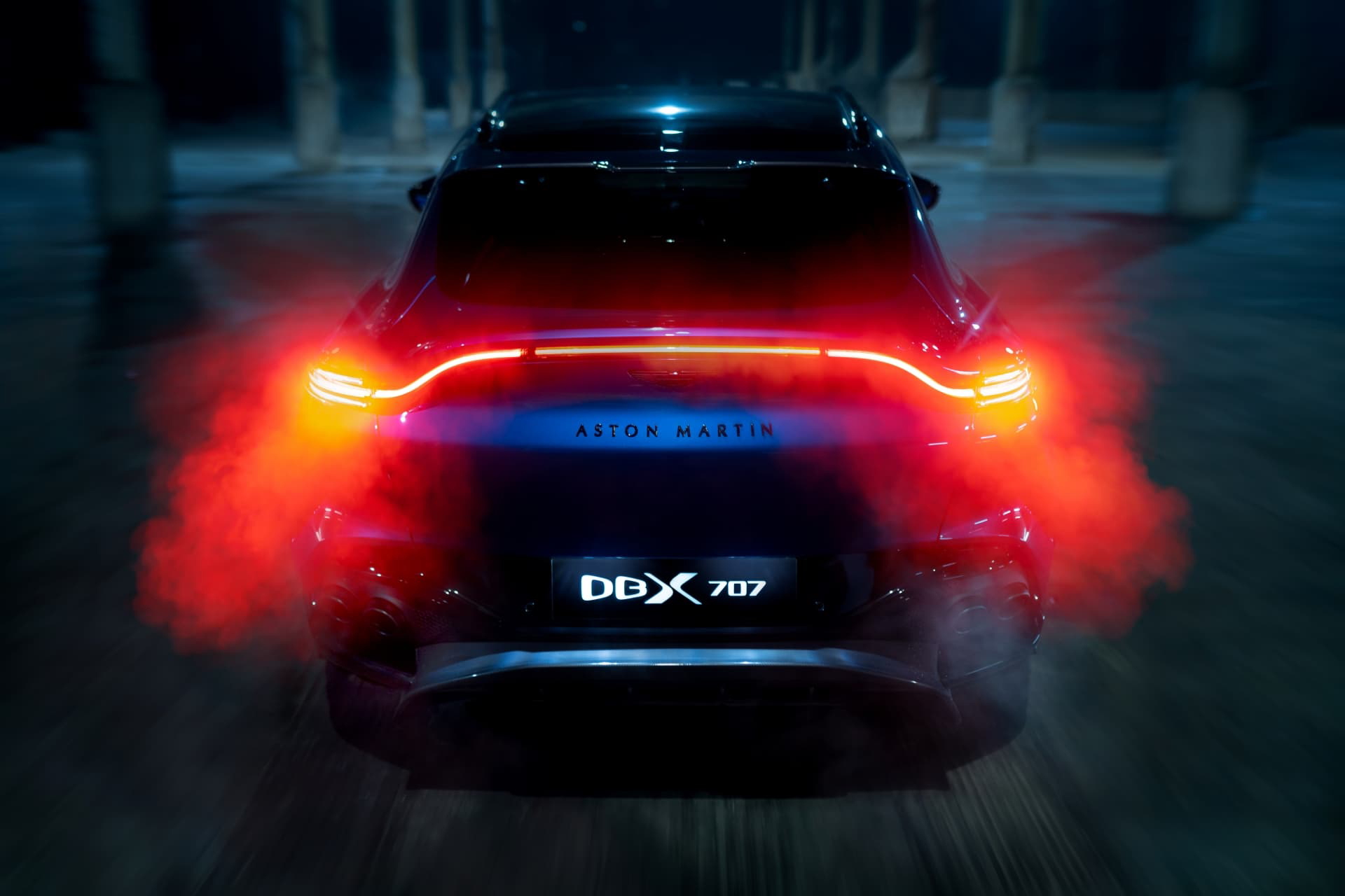 Aston Martin Dbx 707 2022 18