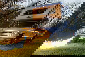 Camper Chevrolet Lanzallamas 01