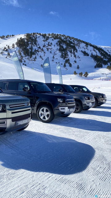 Land Rover Defender Nieve 00027