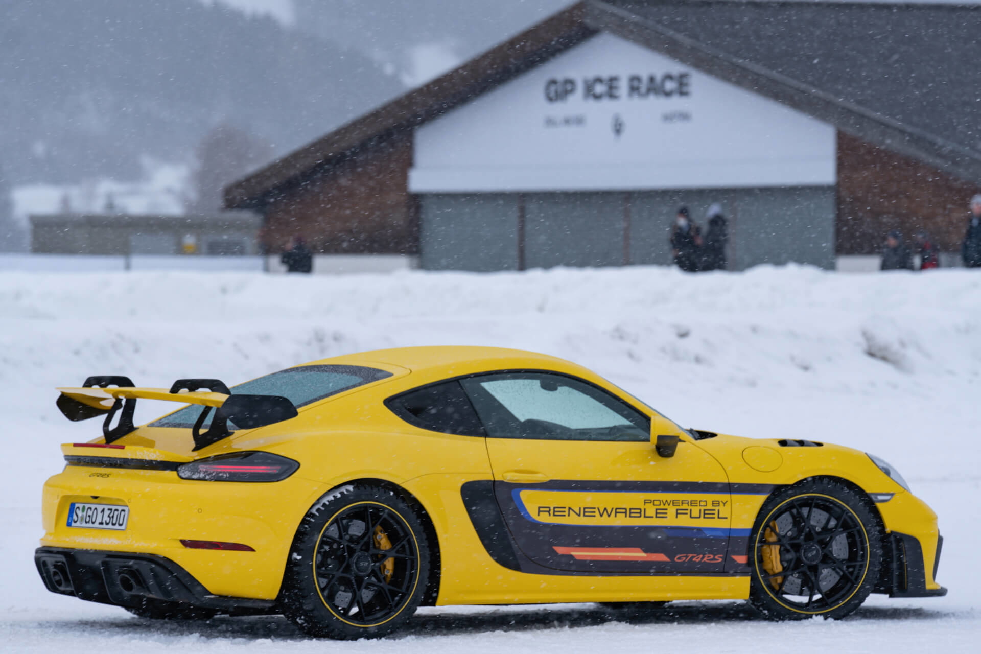 Porsche 718 Cayman Gt4 Rs Combustible Sintetico 08
