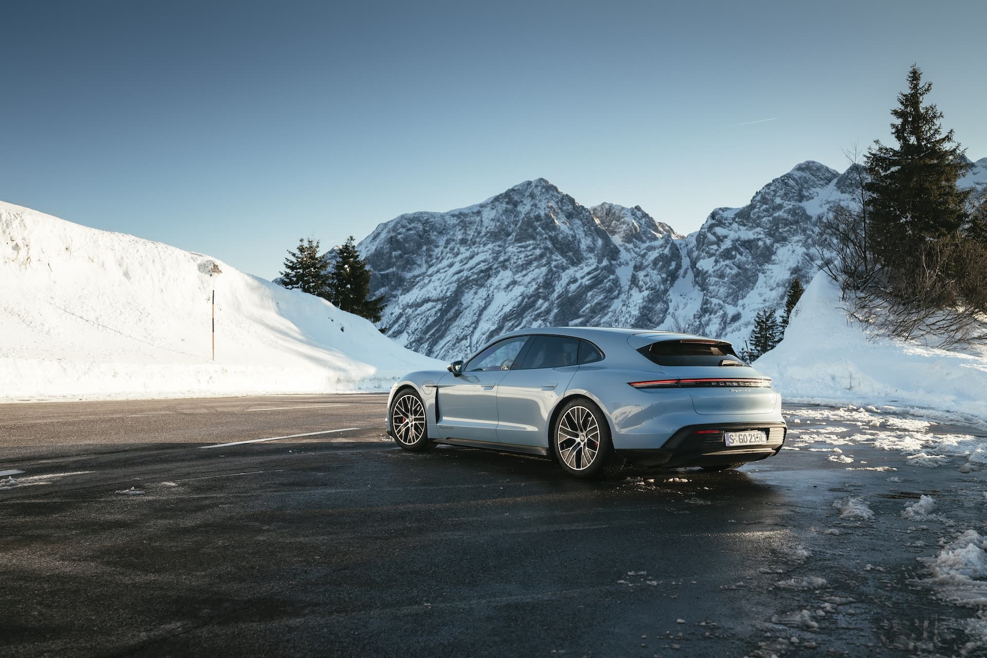 Prueba Porsche Taycan 4s Sport Turismo Frozen Blue 11