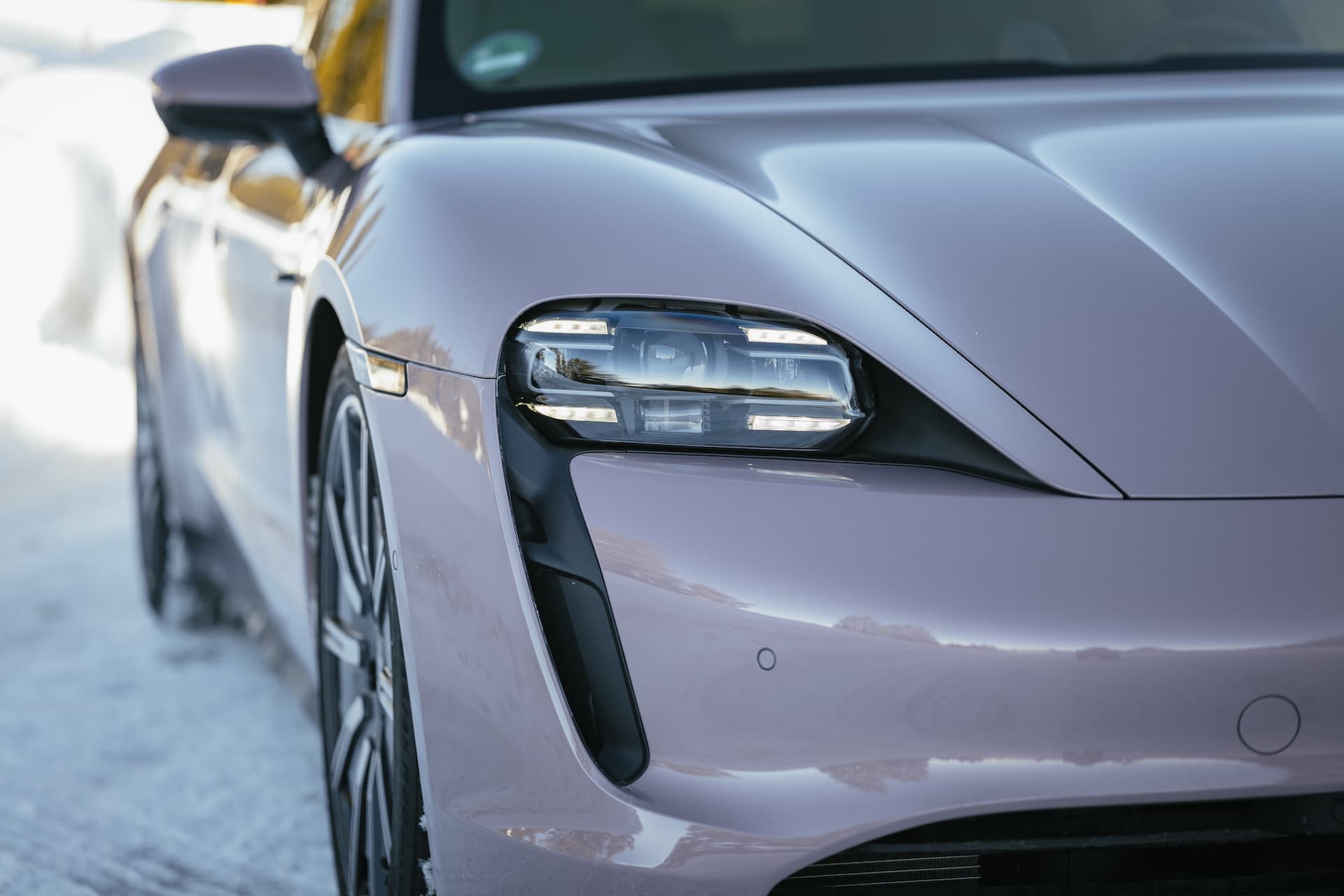 Prueba Porsche Taycan Sport Turismo Frozen Berry 22