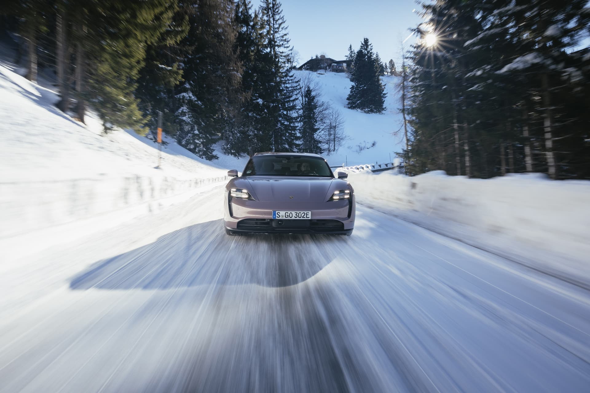Prueba Porsche Taycan Sport Turismo Frozen Berry 6
