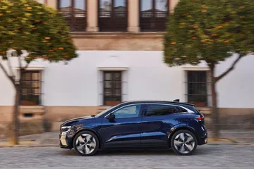 Renault Megane E Tech 2022 11