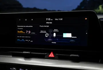 Vista del sistema de infotainment del Kia Sportage.