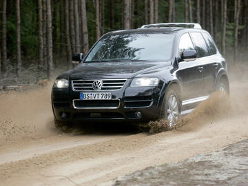 Volkswagen Touareg W12 5