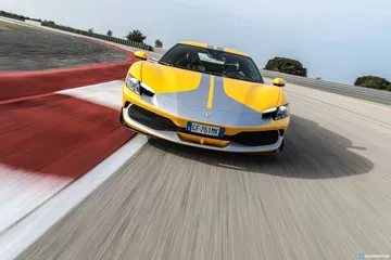 Ferrari 296 Gtb Prueba 2022 370