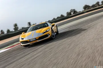 Ferrari 296 Gtb Prueba 2022 385