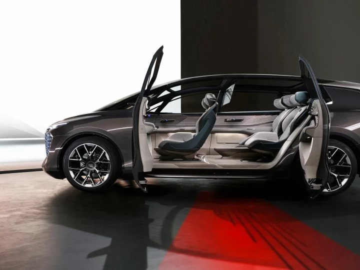 Audi Urbansphere Concept 49