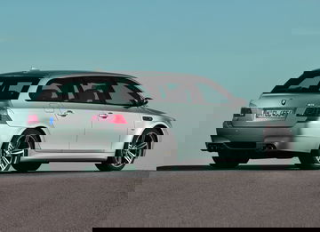 Bmw Serie 5 M5 E60 11 Touring Exterior 34 Trasera