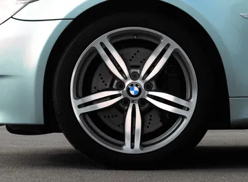 Bmw Serie 5 M5 E60 15 Detalle Llanta