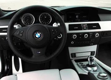 Bmw Serie 5 M5 E60 18 Interior Restyling