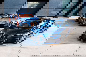 Bugatti Chiron Vagues Lumiere 2022 01