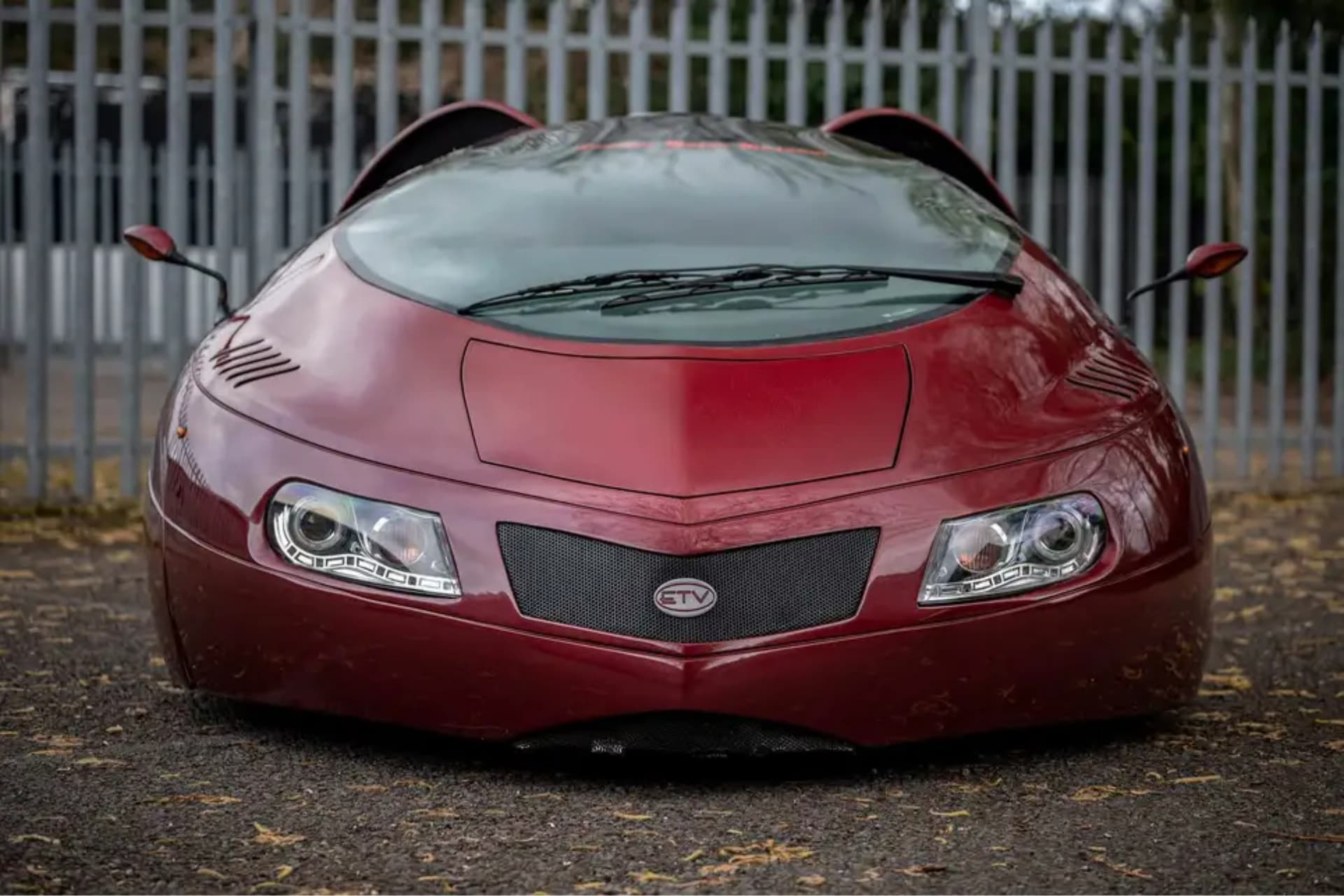 Extra Terrestrial Vehicle 01