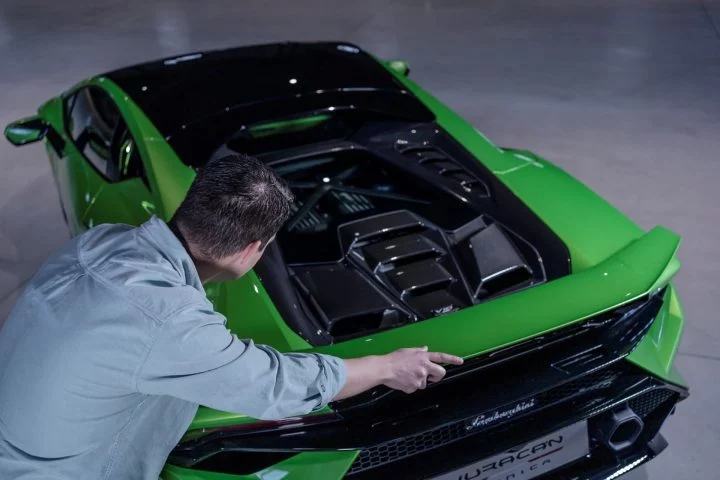 Lamborghini Huracan Tecnica 2022 04