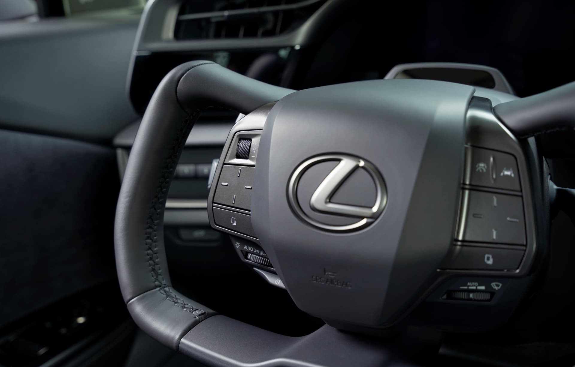 Lexus Rz 450e 2022 11