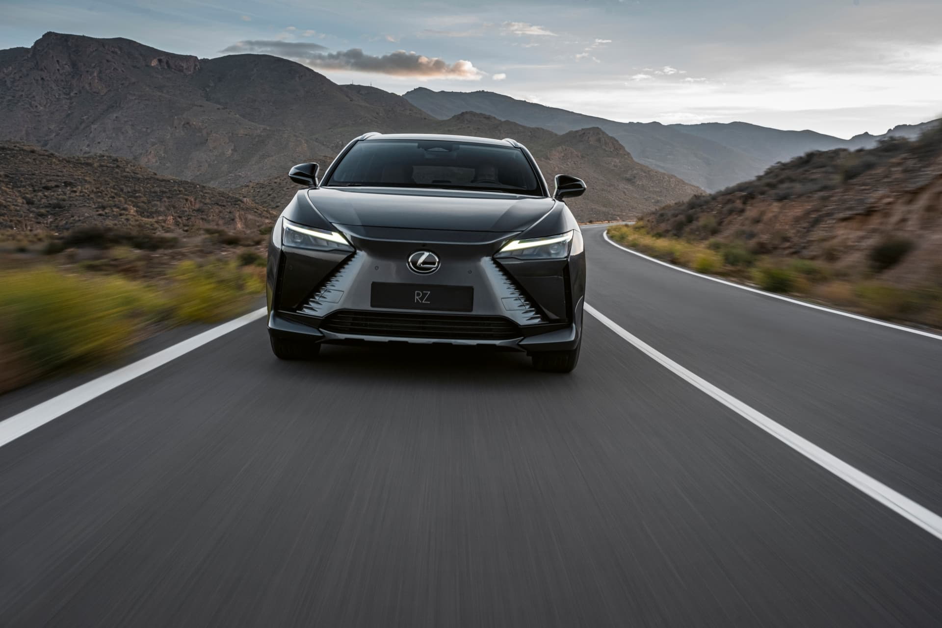 Lexus Rz 450e 2022 39