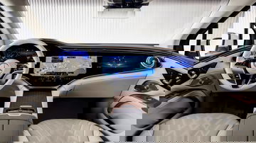 2023 Eqs Suv