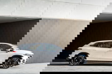 2023 Eqs Suv