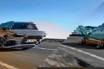 Audi Rs 4 Avant With Competition Plus Package