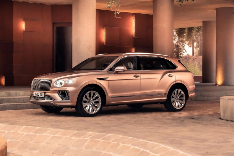 Bentley Bentayga Ewb 2023 16