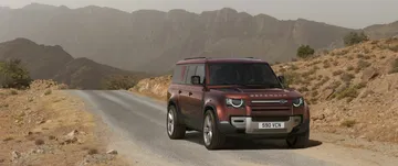 Land Rover Defender 130 2022 12