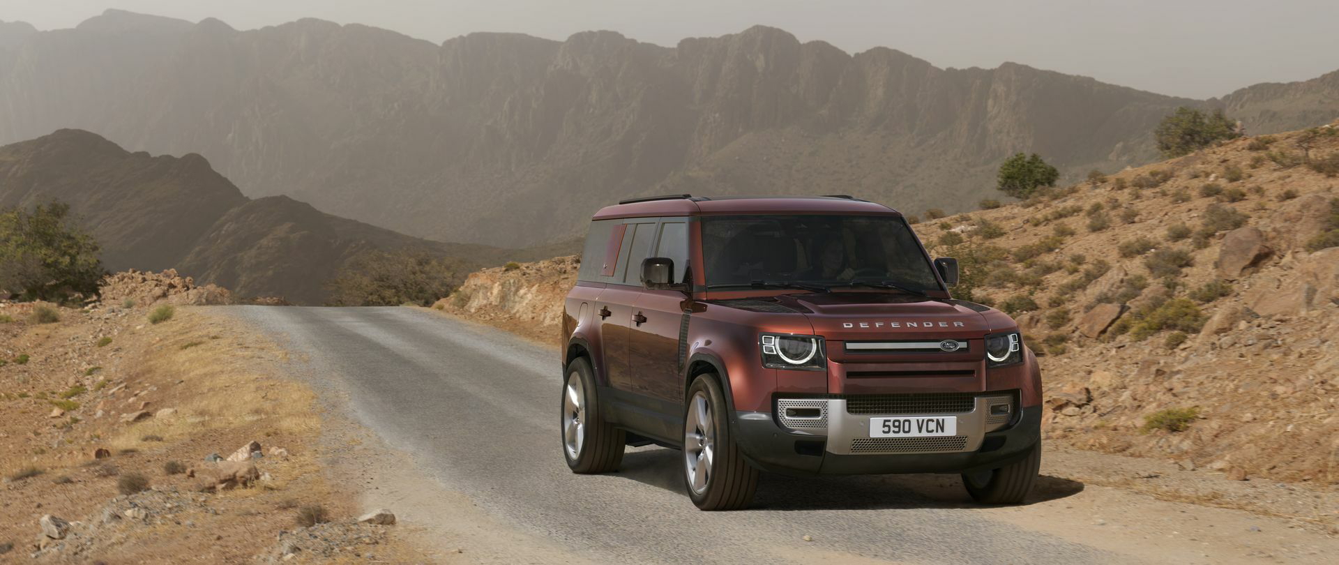 Land Rover Defender 130 2022 12