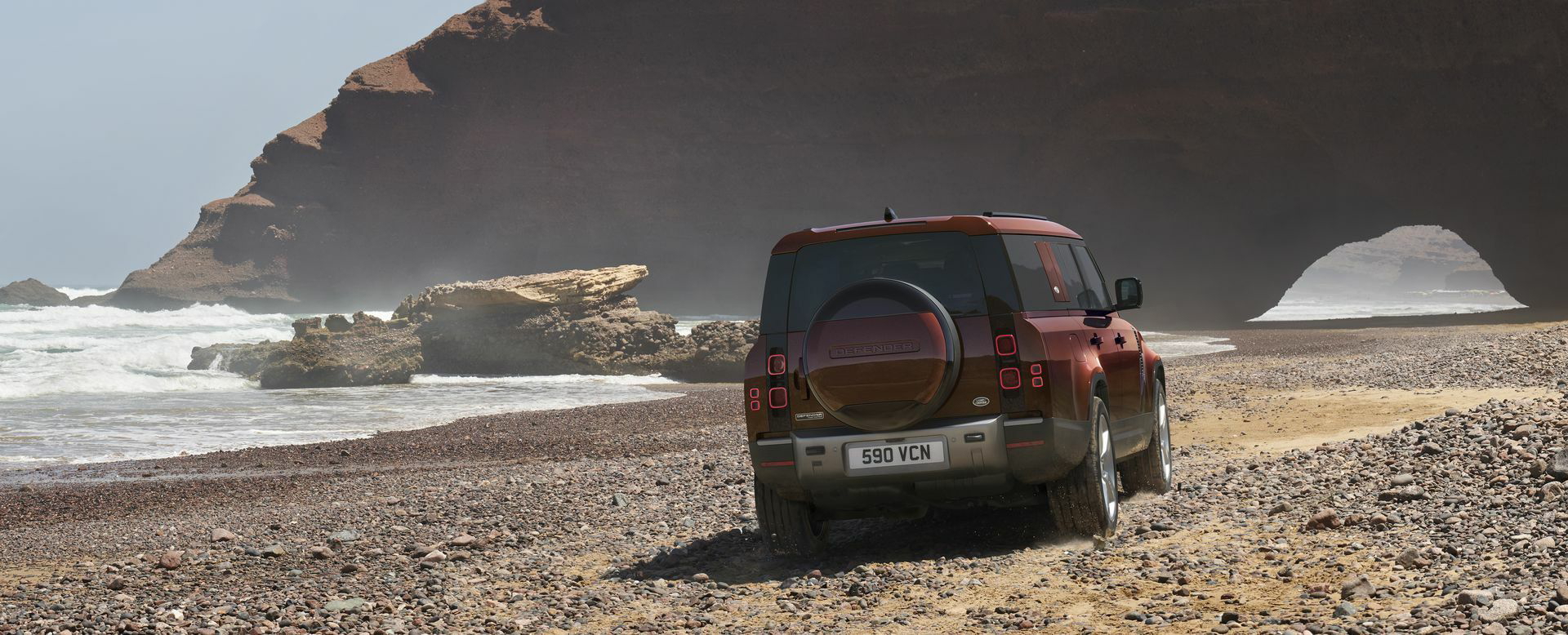 Land Rover Defender 130 2022 13
