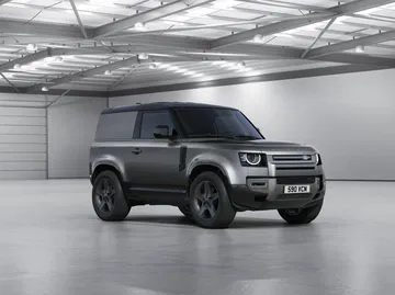 Land Rover Defender 130 2022 18