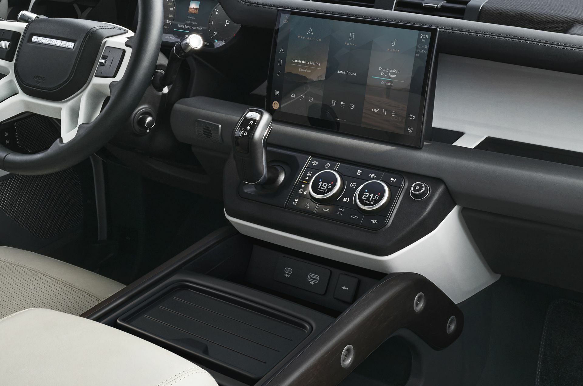 Land Rover Defender 130 2022 21