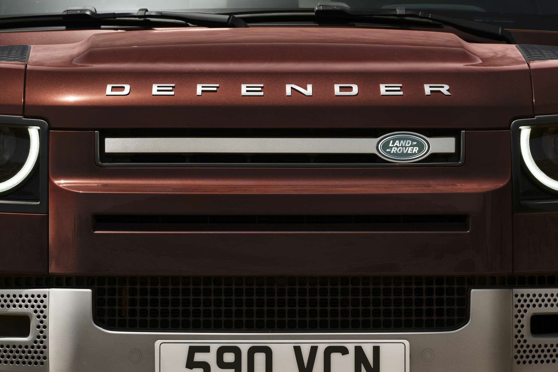 Land Rover Defender 130 2022 36