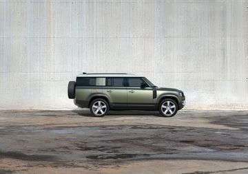 Land Rover Defender 130 2022 41